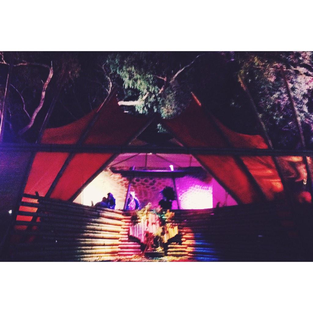oksurewhtvr's tweet photo. #oksure #rainbowserpent #chillstage #electronica http://t.co/9U99Ryfm3y