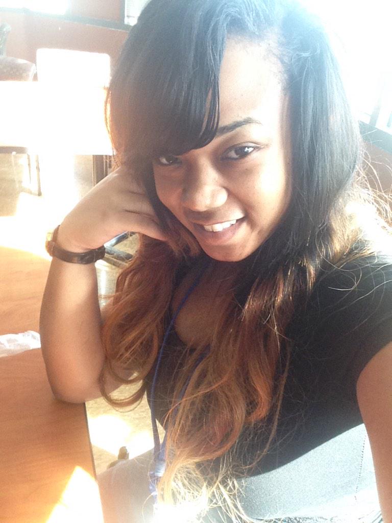 Chiink_Tea's tweet photo. “@TheGreatKingSIR: Quote this with a pic and tell me your zodiac sign....” AQUARIUS ♒️♒️♒️ T minus 7 mins http://t.co/fyxvbf1wzR