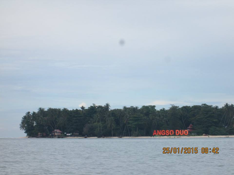 haluanharian's tweet photo. RT @PetriYeni: #Pulau #AngsoDuo #Pariaman #AyokePariaman #wisataSumbar http://t.co/JluoW0Utqe