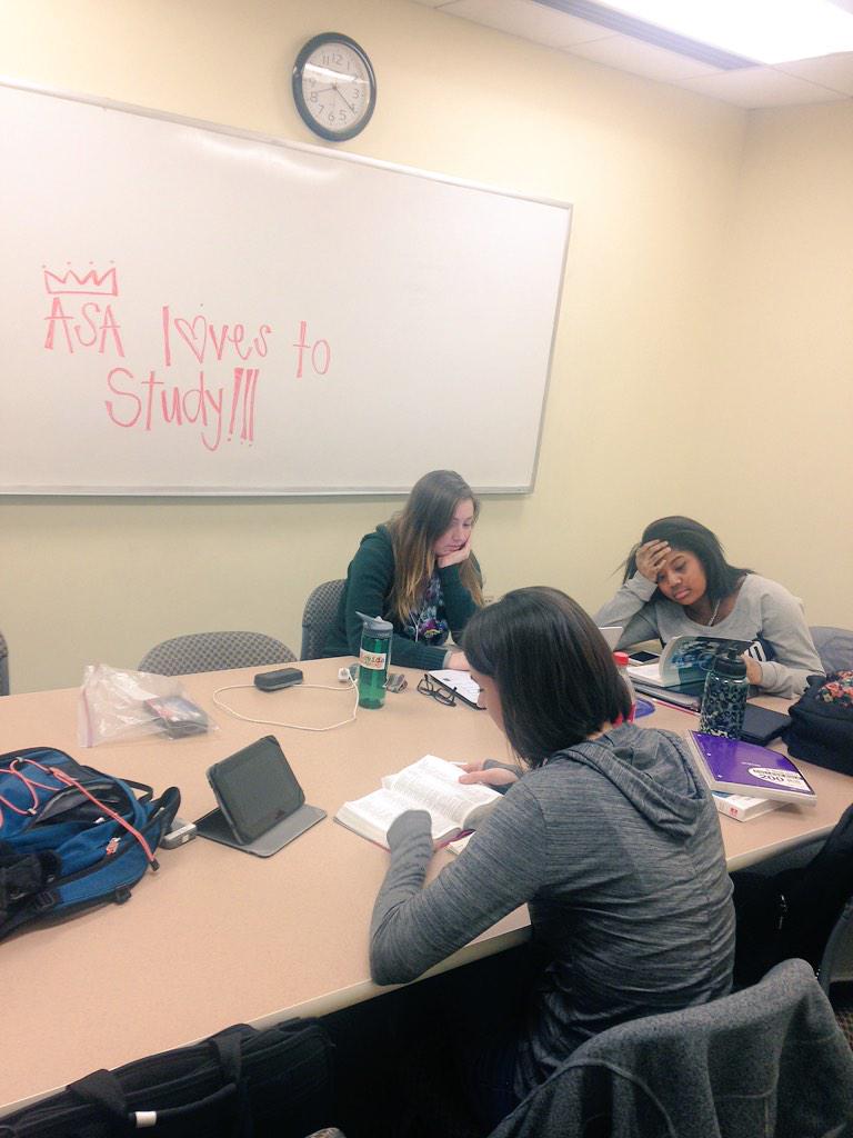 ASAThetaDelta's tweet photo. ASA girls back on that grind! ✏️📓#SchoolisCool #StudyBugs http://t.co/39g6TWgugL