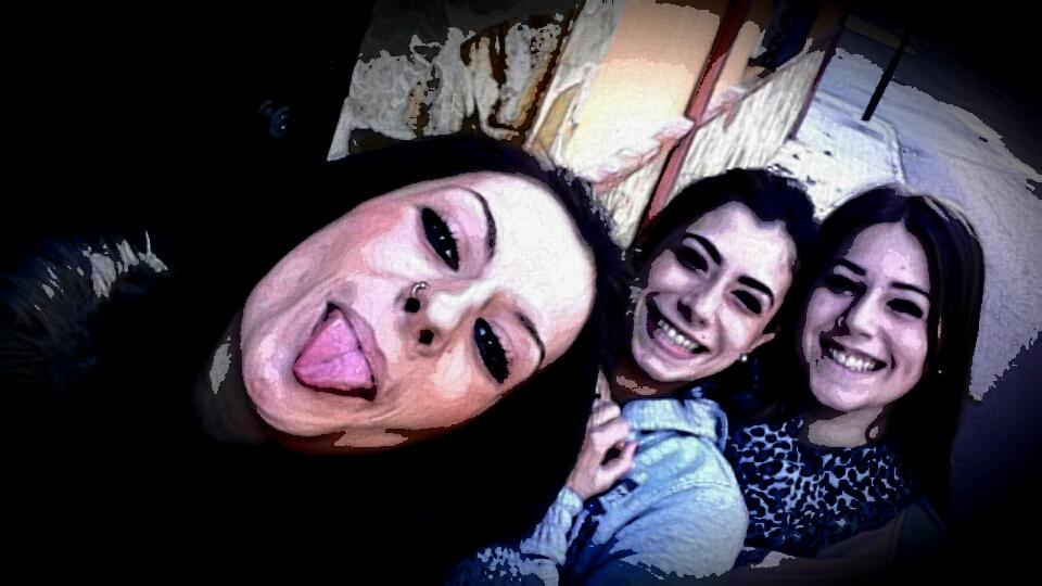 morenarivas89's tweet photo. @MorenaGalvez  siempre estoy cerca de vosotras... #siempre #juntas #oskieroo#mitodoo#unicass mis muñecas ;) lo mejor♡ http://t.co/zwGkNNncA6