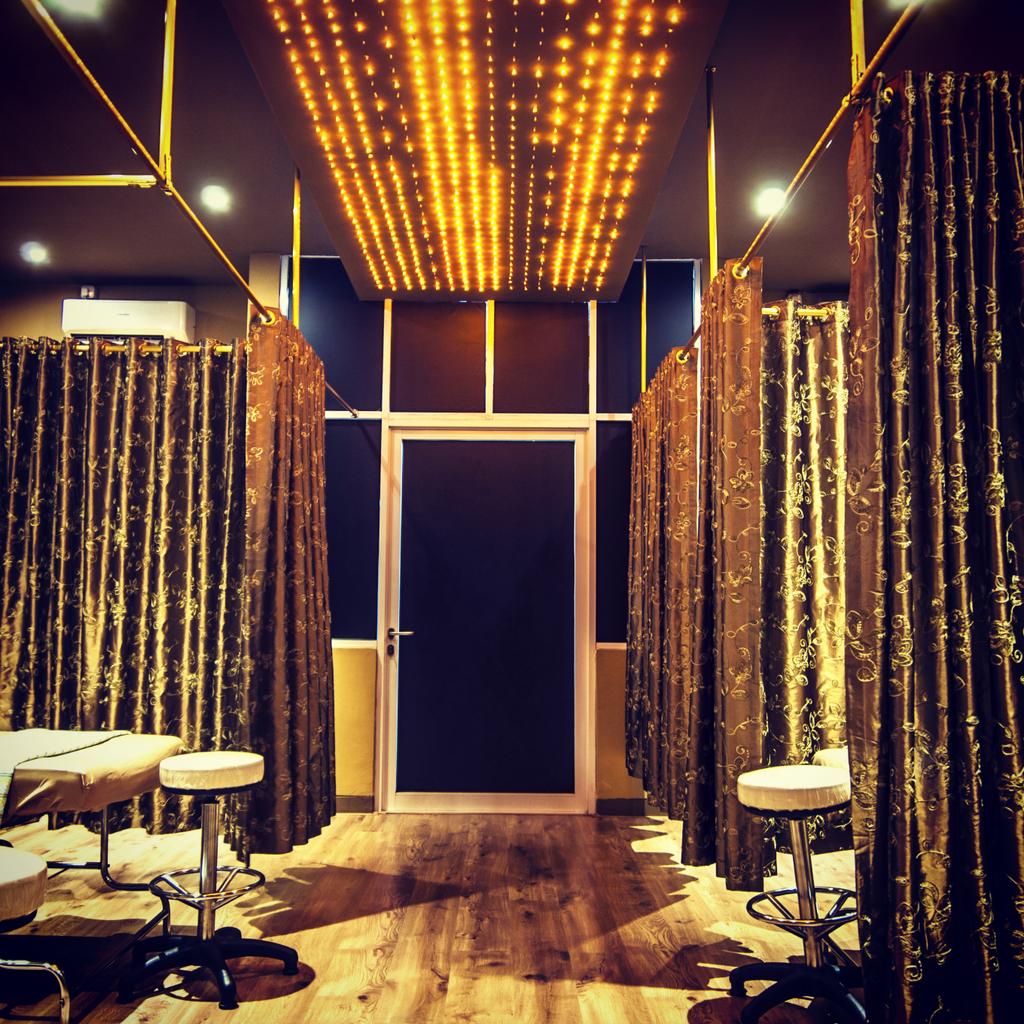 Ngantuk kan mendung mendung begini, ke HEAL aja yukkk massage &amp; totok aura