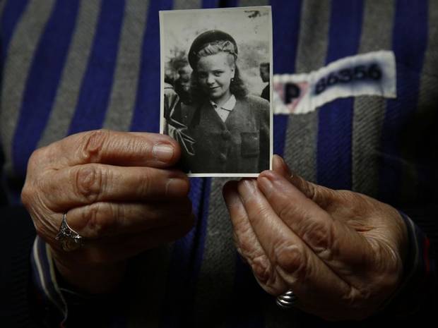 Independent's tweet photo. This is the time to remember humanity at its very worst #HolocaustMemorialDay http://t.co/mIc3iNeP4U http://t.co/oh5F30pXzZ