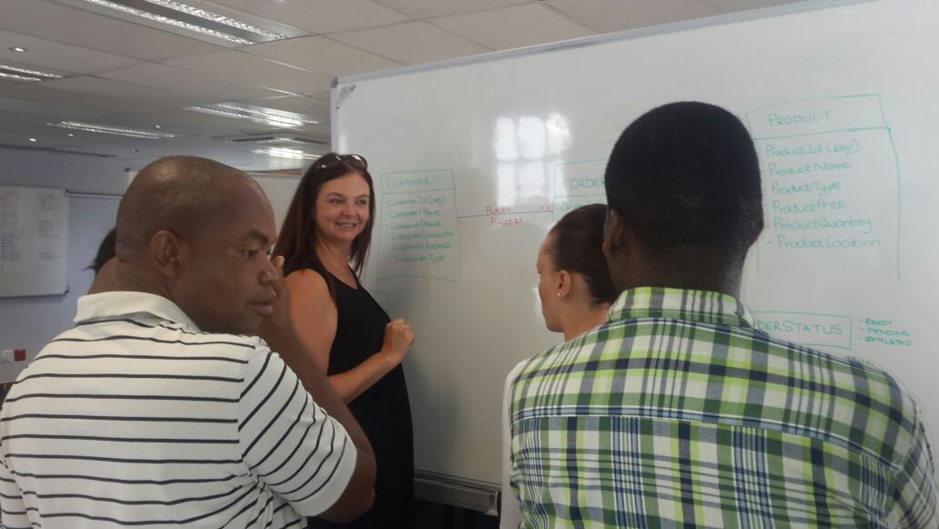 facultytraining's tweet image. Alex Noel, #FTISA Business Analysis Course Manager, explaining a difficult concept to delegates #SupportAndGuidance