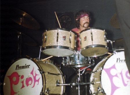      Happy birthday to Nick Mason, 71 today :-) 