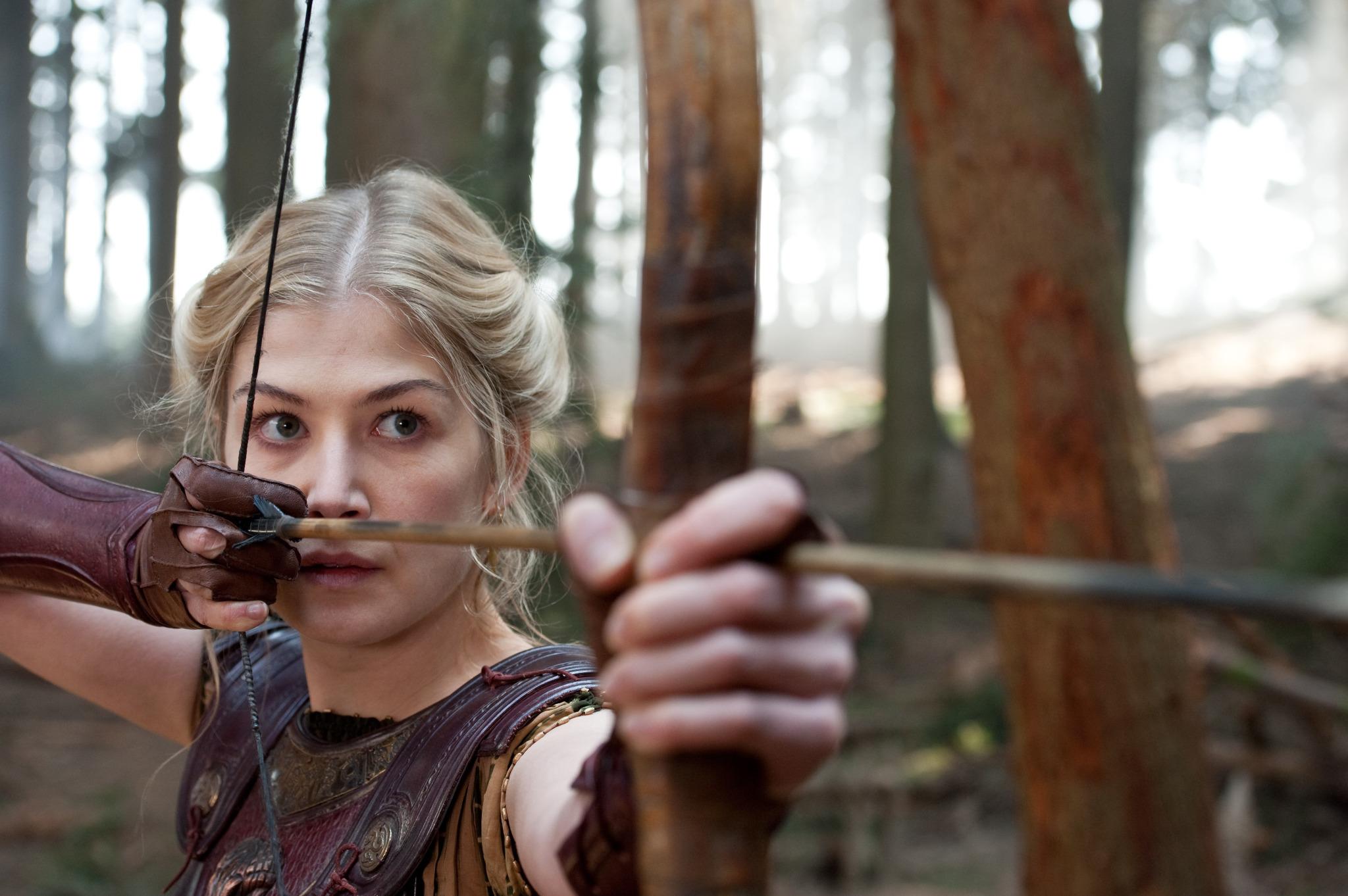 Rosamund fue una Andrómeda muy guerrera en Ira de Titanes.
Happy birthday Rosamund Pike. 