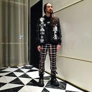steveaoki tweet picture