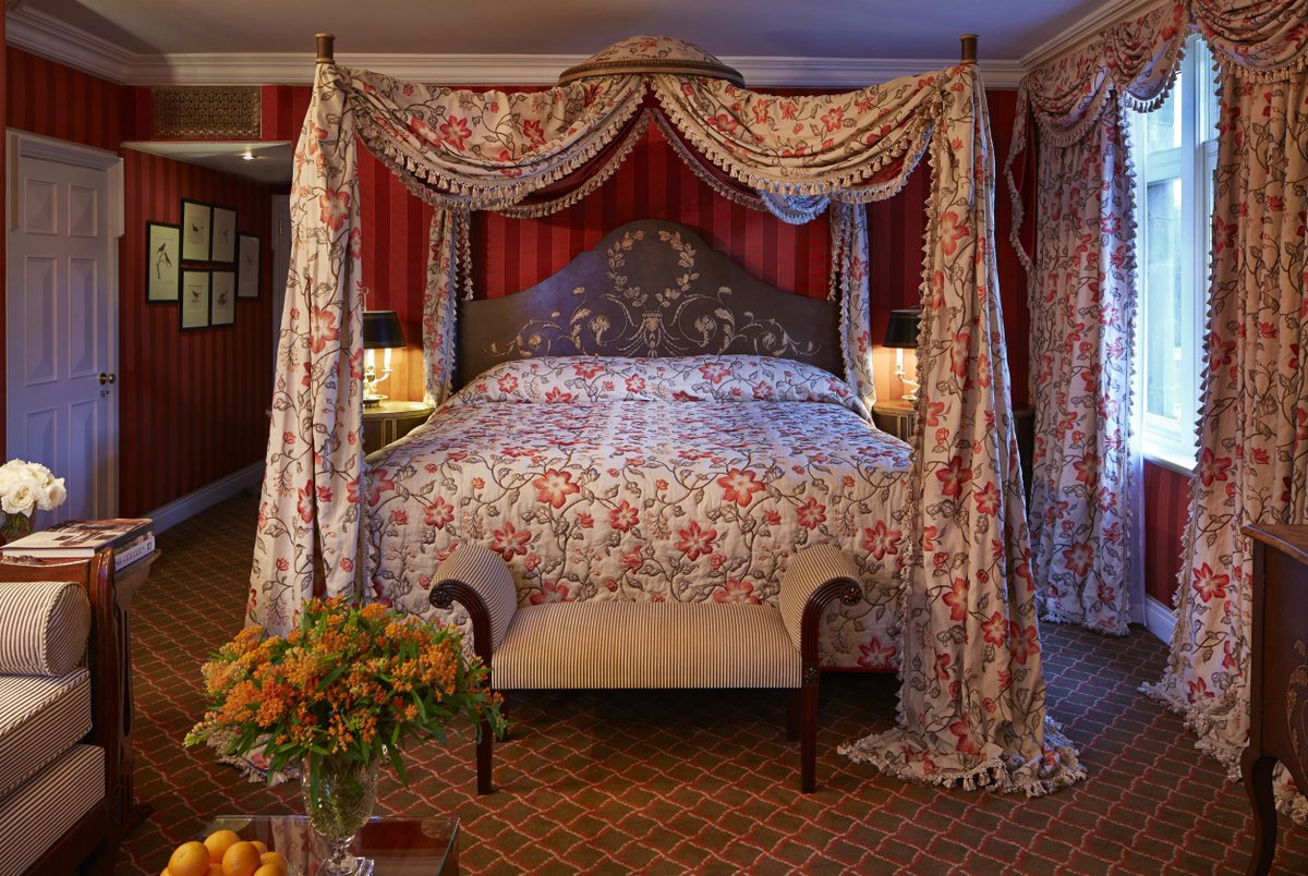 ashfordcastle's tweet photo. Looking for the perfect Spring/Summer vacation? Take a look at our special offers: http://t.co/mMIscRWStk #vacation http://t.co/EVE0x0qzQd