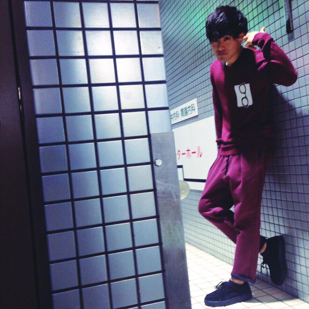 65Shot's tweet photo. #one tone http://t.co/mnMSy9kOjX