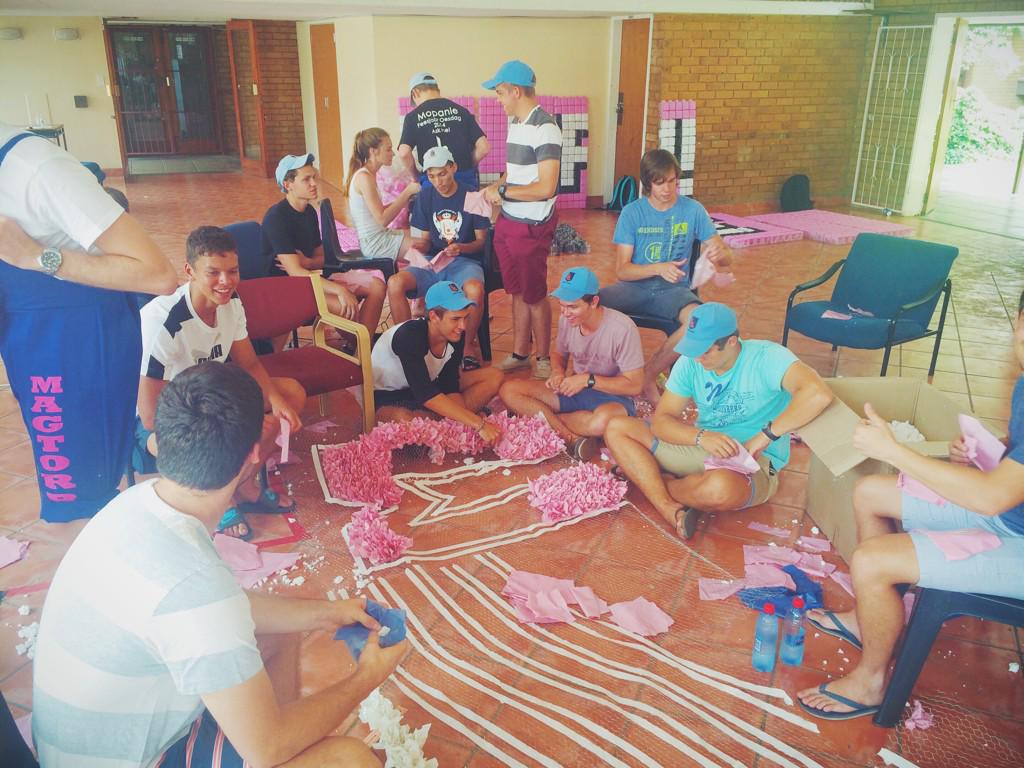 RT <a href="/MagrietjieRES/">MagrietjieRES</a>: Vou,Vou,Vou 🌸 #NoRagrets #Blommetjies #Magtorro  <a href="/TuksJool/">TUKS Jool</a> @TuksRag