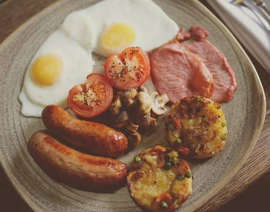 ProducedinKent's tweet photo. @breakfastweek continues!!! #KentBreakfast with @FerryHouseInn @Broxhall @TwigandSpoon #KeepitKentish http://t.co/Ae8fOu2SFv