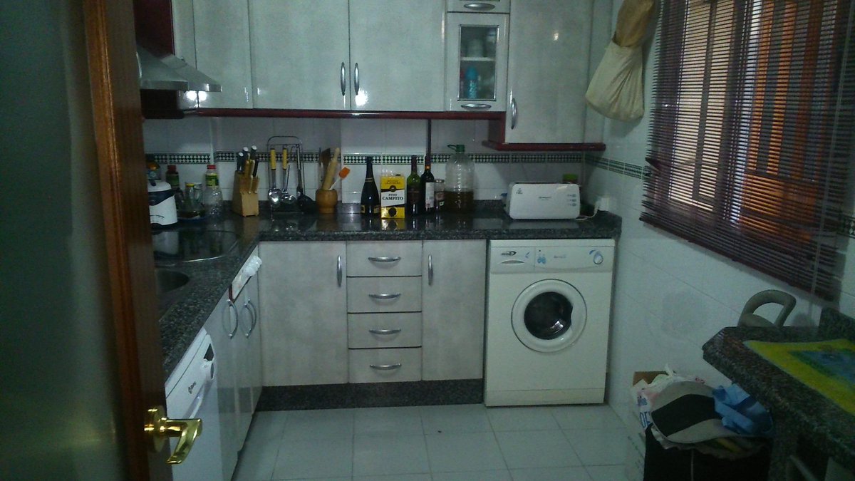OCASIONCASAINFO's tweet photo. A quien no le gustaria vivir en un atico? Tenemos uno en el arenal por solo 103600€. Vealo sin compromiso.957-751-722 http://t.co/ta3BL6Sb6B
