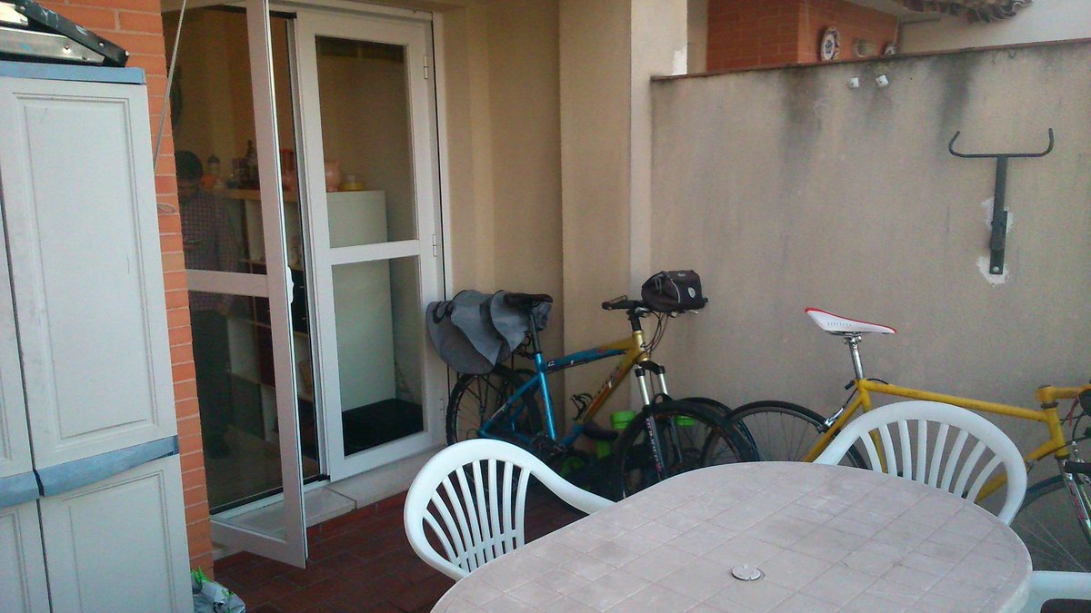 OCASIONCASAINFO's tweet photo. A quien no le gustaria vivir en un atico? Tenemos uno en el arenal por solo 103600€. Vealo sin compromiso.957-751-722 http://t.co/ta3BL6Sb6B