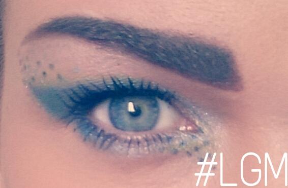 LgmLondongirl's tweet photo. #LGM #LONDONGIRLINLAGOS #MAKEUPARTIST #VIDEOSHOOTS #PHOTOSHOOTS http://t.co/5IL27aG7wn