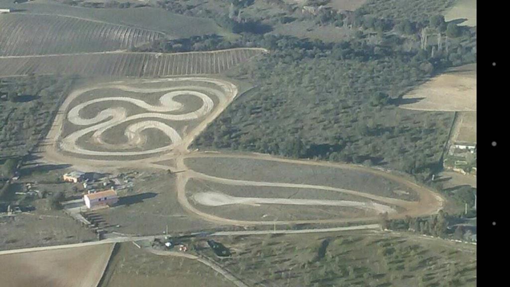 drivelandevents's tweet photo. Si buscas exclusividad... nosotros te la ofrecemos!
Cursos de conducción Rally World!@MaxiCortes13 @AlbertoMonarri http://t.co/mXZzle3KoZ