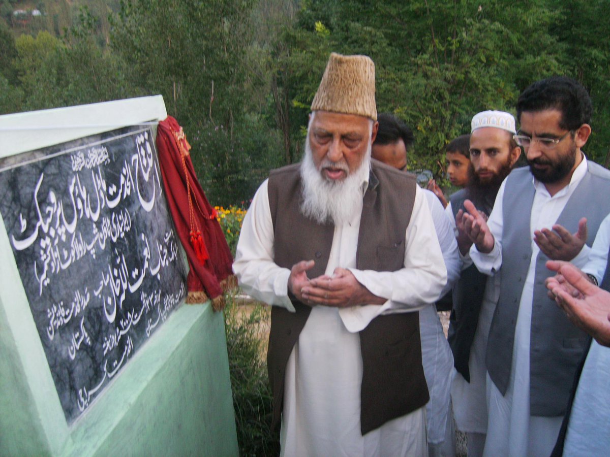 Info_ALKHIDMAT's tweet photo. الخدمت ماڈل ہاؤس پروجیکٹ برائے زلزلہ متاثرین آزاد کشمیر 
#WellDoneAlkhidmat http://t.co/l6ypzqze0n