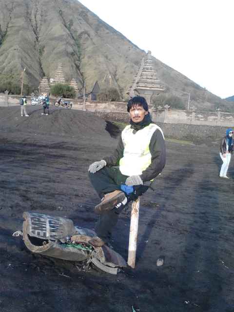 Rajahisap's tweet photo. Rajahisap#Bromo#Hockers http://t.co/YgwwxUEesv