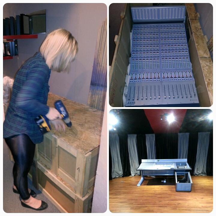 theyycstudio's tweet image. Crate Delivery to The Beach yesterday! 
#newconsole #dcontrol #producersdesk #audioheaven