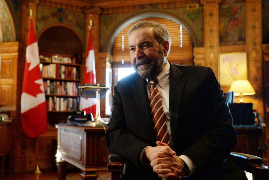 TorontoStar's tweet photo. NDP leader @ThomasMulcair promises a boost for manufacturing and small businesses. #cdnpoli http://t.co/dbTCNeO1P4 http://t.co/PaBWE5CHgT