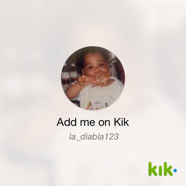 ZoeRoca's tweet photo. Hey! I'm on #Kik - my username is 'la_diabla123' http://t.co/btDhKadK8m http://t.co/szNPAC469g