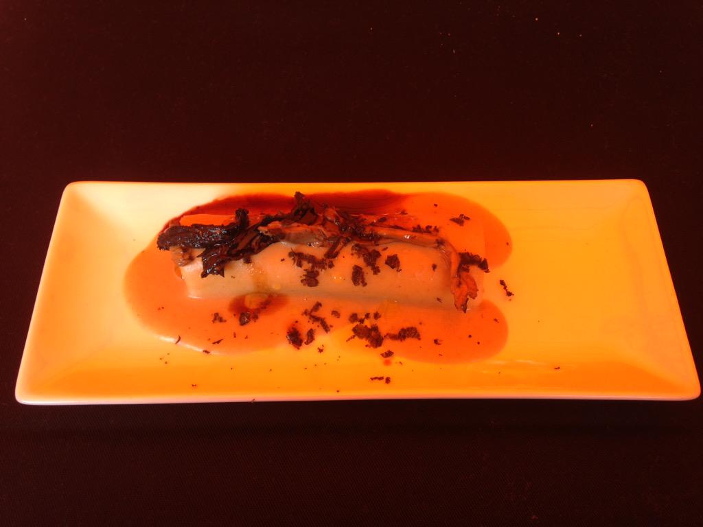 OPIUMRest's tweet photo. Minicanelón de rustido con trufa del 
#Périgord by #chef @BillyBaroja #espectacular #opiumfoodies http://t.co/U3PV8GuspT
