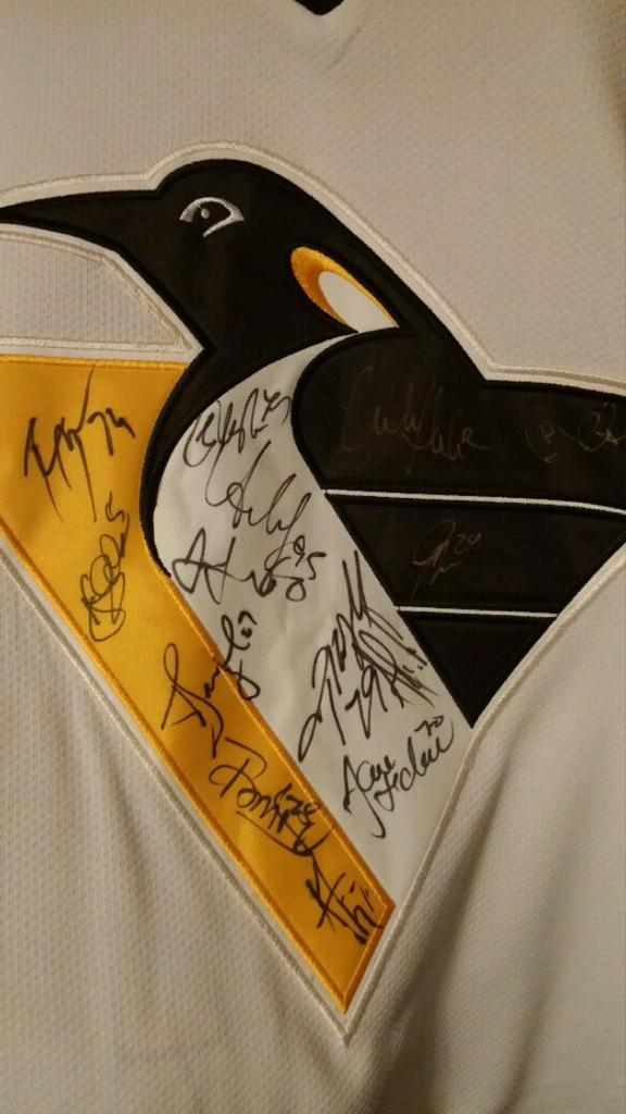 troybeck's tweet image. Have sold 2/3 of the Jagr jerseys. I have 1 left. Someone buy it. Signed by whole 2000 team.