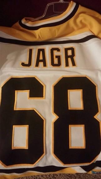 troybeck's tweet image. Have sold 2/3 of the Jagr jerseys. I have 1 left. Someone buy it. Signed by whole 2000 team.