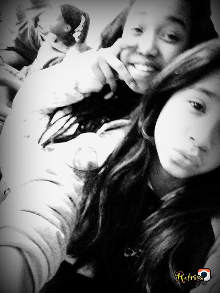 Rmartinez54R's tweet photo. Bestie thoe @alashiabarfiel1 http://t.co/x8X3xwLFNs