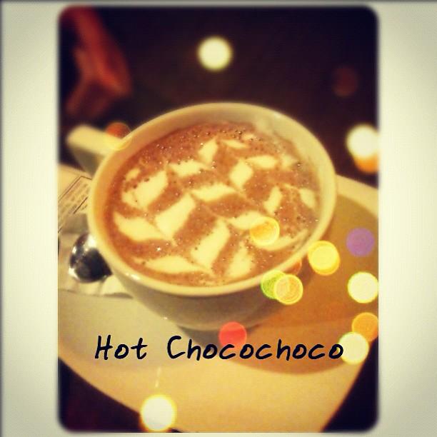 Hop choco hot buat nemenin kamu ngerjain tugas nih, coflov.