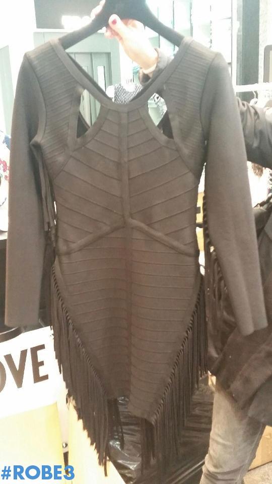 Cyrilhanouna's tweet photo. Mes beautés, choisissez ma robe pour #TPMP de ce soir ! #robe1 #robe2 #robe3 #robe4 on a tous une part de féminité ;) http://t.co/ov2gygvNKd
