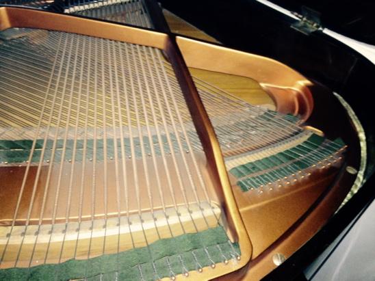 cumbriapiano's tweet image. Triple bridge @BroadwoodPianos small grand from the '20s . Inspired by the Challen design unless I'm mistaken.