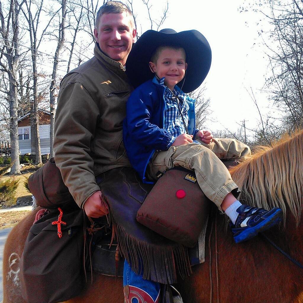 TyeSturgeon48's tweet photo. My heroes have always been Cowboys.#tyesturgeon #cowboy #48states #americanwishride #tyeandedward #westernsaddle #tye http://t.co/kZNqcfXJY5