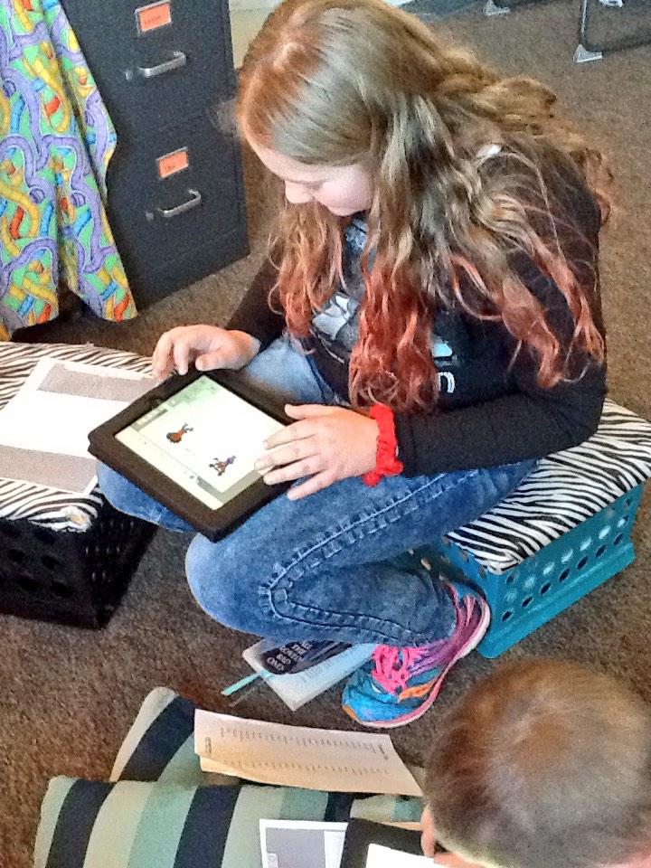 megwetzel5's tweet photo. Short Story Stations! Thanks ScrapPad, Haiku Deck, &amp; Comic Maker for adding some pizazz. #SMSWaukee http://t.co/ZWNCcfc5gE