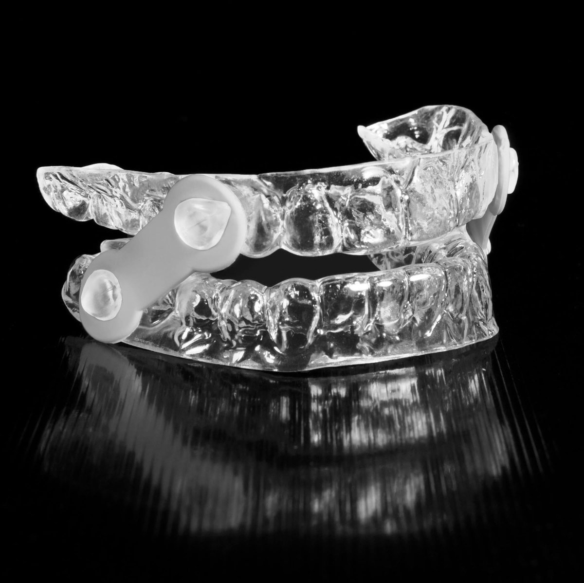AADSMorg's tweet photo. Oral appliances are custom-fitted by AADSM dentists so you can sleep comfortably while it keeps your airway open. http://t.co/Hb8w3gk4sZ
