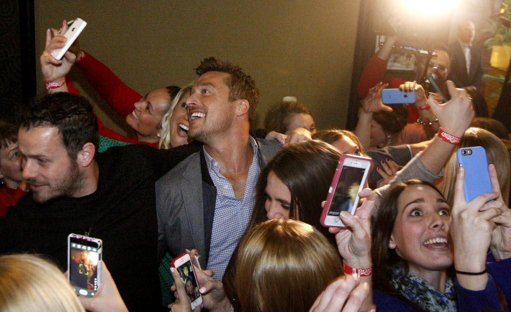 wasidreaming -  Bachelor 19 - Chris Soules - Whitney Bischoff - Fan Forum - Facebook - IG - Twitter - Media - Discussion - Page 5 B8XqLk2CIAAUCya