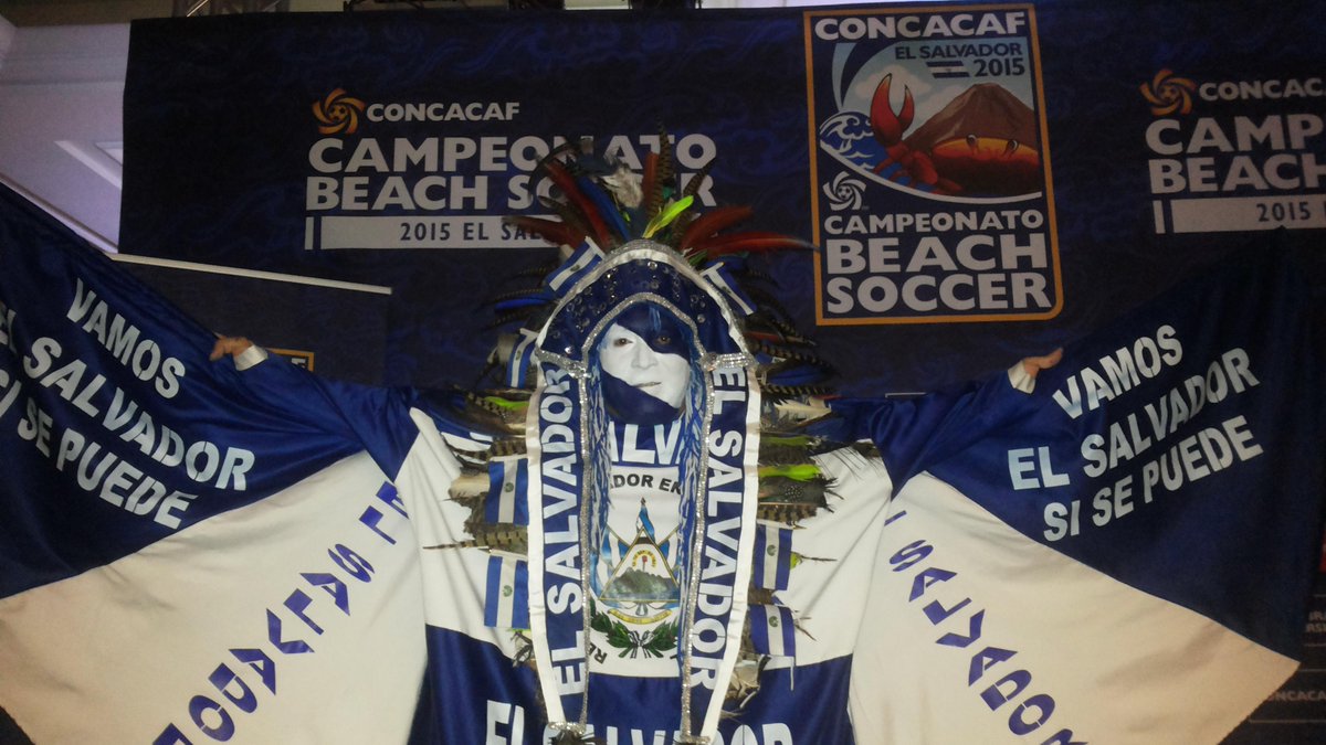 celvides's tweet photo. Presente el #indioCuscatleco en #SorteoBeachSoccer @edhdeportes http://t.co/F6W12QiGVz