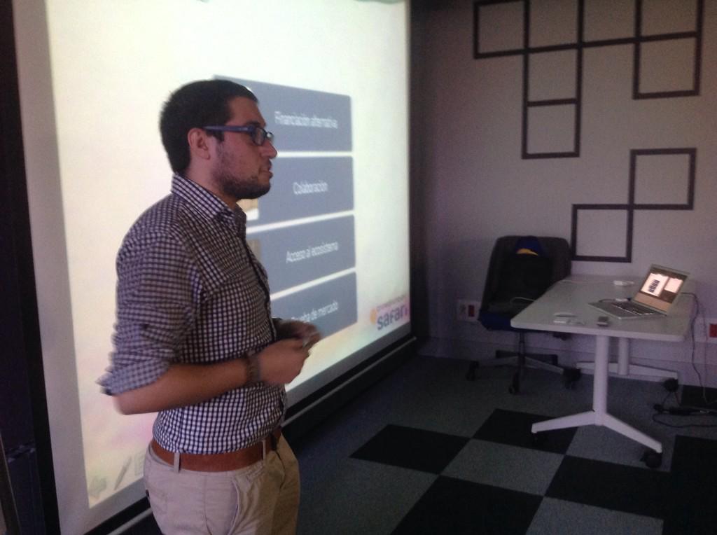 SafariCrowdfund's tweet image. ¡ Algunas fotos de nuestro Taller de  #Crowdfunding hoy en @MadridEmprende en el centro de Vicálvaro #madridOnRails !