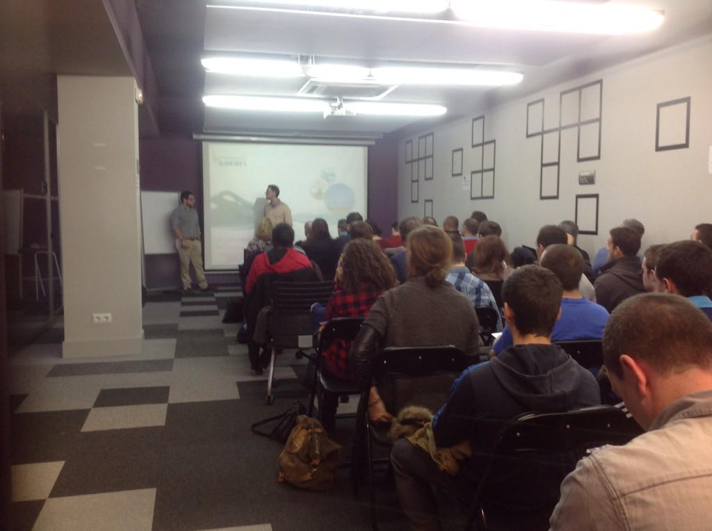 socialnoky's tweet image. Algunas fotos del taller de #crowdfunding impartido en @MadridEmprende ¡avanzando! #madridOnRails