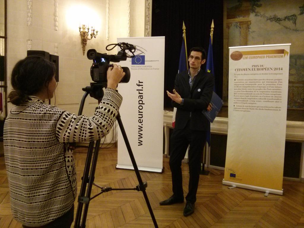 La #BulliTourEuropa à la remise du prix du citoyen européen à Paris. #Citizenprize @PE_FRANCE @Europarl_FR
