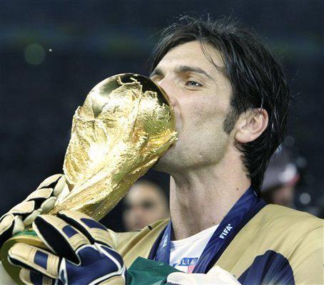 Happy birthday to the one and only Gianluigi Buffon. He\s an example of a professional leader on/off the pitch. 