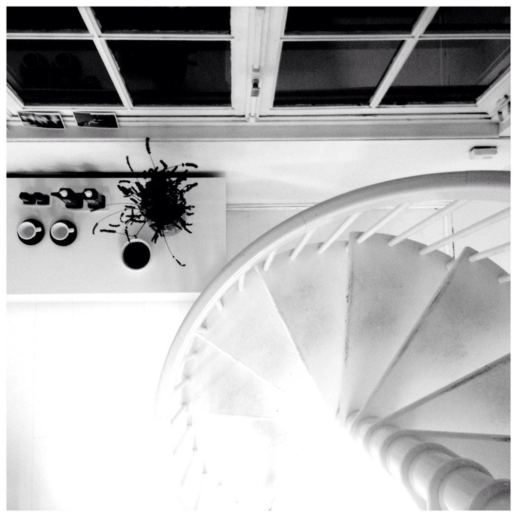 micheleangelini's tweet photo. The office.. from above #angelinidesign @angelinidesign #blackandwhite #Paris http://t.co/DXpMOjoHCA