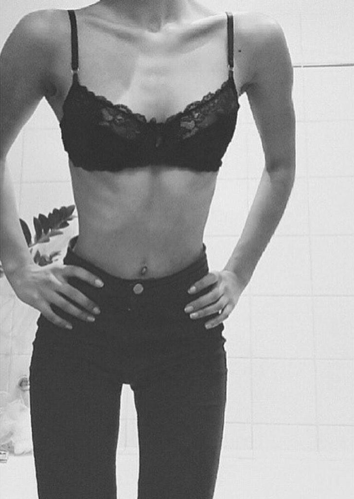 IdBangU666's tweet image. These are my 4 favourite thinspo's EVER  #thinspo