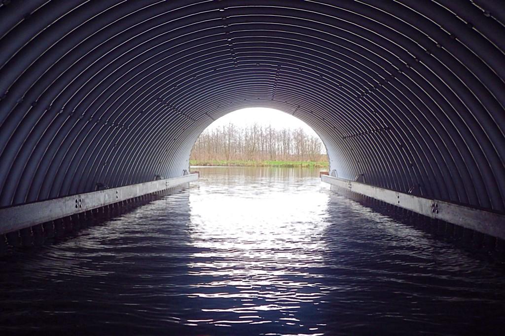 Gegolfd Stalen vaarduikers in De Tuinen van West <a href="/AmsterdamNL/">Gemeente Amsterdam</a> <a href="/VanOostrumBV/">V. Oostrum Westbroek</a>