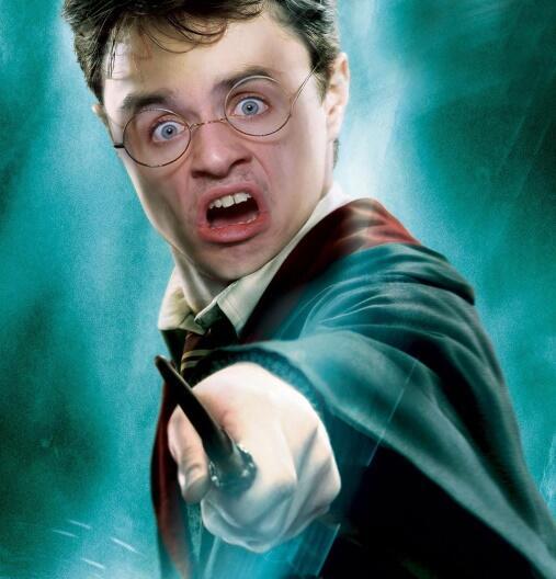 pandalone's tweet photo. @xSqueeZie Joyeux Anniversaire Harry Squeezie ! 🎂 #RT pour qu'il le vois 😃 svp http://t.co/cYrvt0oY8q
