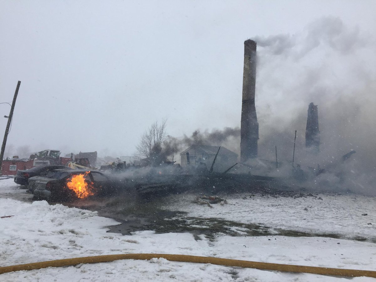 WMUR9's tweet image. 3 alarm fire destroys home in Gilmanton. Firefighters faced extreme conditions.  #blizzardof2015  via @dsakowich_WMUR