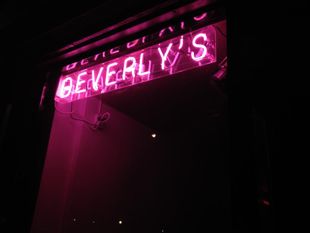 i_Dmexico's tweet photo. El art bar de NY, Beverly's, estará en la Semana del Arte de DF en @MaterialFair http://t.co/RtJgqcY8LZ http://t.co/Pn4aWEkeAk