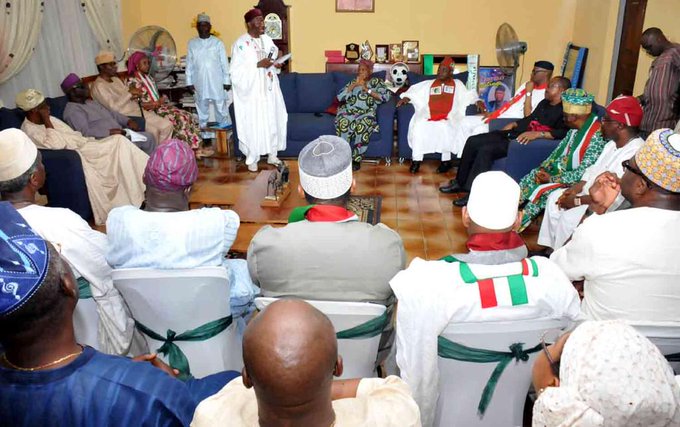 View image on Twitter