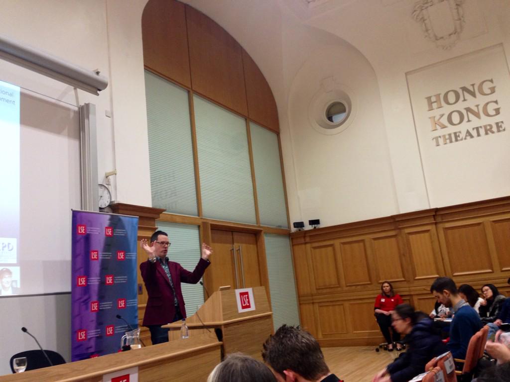.@felixsalmon interesting as always, getting everyone excited about sovereign debt & volture funds #LSESalmon http://t.co/xCxynVIBqn