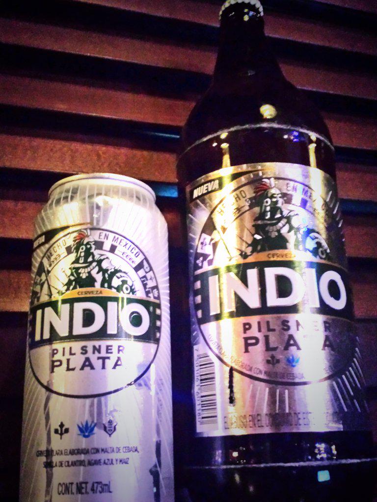 cervezaindio's tweet photo. ¿Creías que nada podría sorprenderte? ¡FALSO! #IndioPilsnerPlata. ¿Qué tal? #AgaveAzul, #Maíz, #SemillaDeCilantro. http://t.co/ShGKGIdPZw