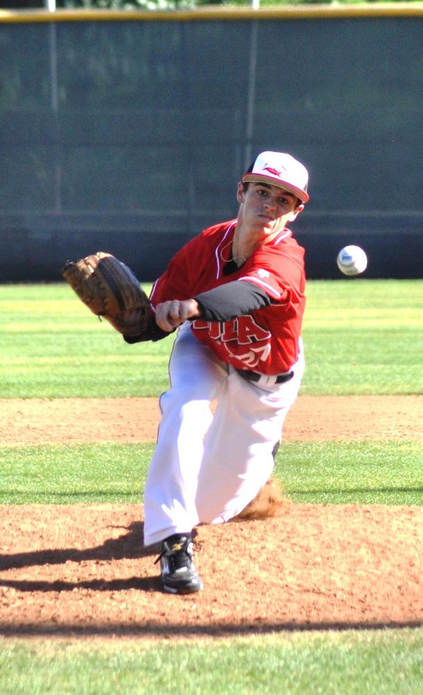 TravisKerber's tweet photo. Congrats to @brandonvalente2 on his first collegiate appearance.  Great article too. http://t.co/seUIdTg94z #EliteArm http://t.co/dLRneOb4Mg